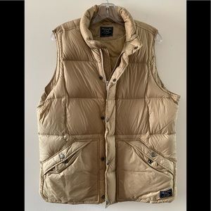 Abercrombie & Fitch Puffer Vest